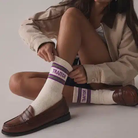 Traitor Slogan Sports Socks - Mardy Bum - Image 3